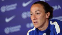 Chelsea's Lucy Bronze hails growth of WSL: 'Strength to strength'