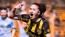 Peñarol logró un importantísimo y agónico triunfo ante Montevideo City Torque por el Clausura femenino