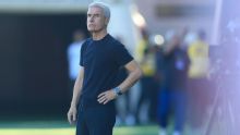 Golpista que se passava por Luís Castro tirou R$ 22 mil de atacante do Grêmio e pediu para jogadores irem treinar mais cedo
