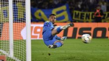 Montero se hizo gigante en los penales y ayudó a Boca a vencer a Vélez en Copa Argentina