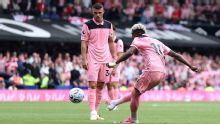 El golazo de Nilson Angulo, nominado al mejor del mes en la Premier League