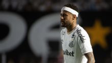 Neymar se manifesta sobre incômodo que o tirou de Santos x Palmeiras e deve ser desfalque