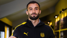Pezzela fue presentado en Peñarol: "Sé que vengo a un club muy popular donde la gente pone la vara muy alta"