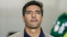 Abel é suspenso por dois jogos pelo STJD por chute no microfone e vira desfalque no Palmeiras