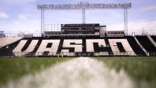 Vasco: sete ex-jogadores e preparador vão à Justiça e tentam suspender venda da SAF