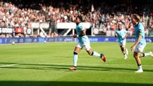 Feyenoord-debutant Jerayno Schaken heeft indrukwekkend record te pakken: "Heel blij mee"