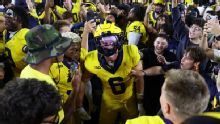 CFB Week 1 takeaways: Michigan gets a gift, LSU looks title ready and UMass wins!
