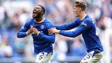 Manchester United sofre golaço no último lance e tropeça contra o Everton na Premier League