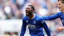 Everton deny Manchester United second win of the season with last-gasp equaliser from Ainsley Maitland-Niles