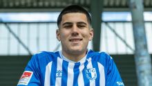 Un debut opaco: Felipe Chávez se estrenó con la camiseta de Magdeburgo en derrota ante Hertha Berlín