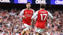 Premier League live updates: Arsenal level vs. Chelsea in frantic game
