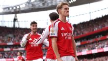 Arsenal come from behind to beat Chelsea and maintain perfect start in pulsating London derby