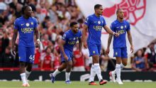 Chelsea defence slammed by Gary Neville after Arsenal defeat: 'All over the place'