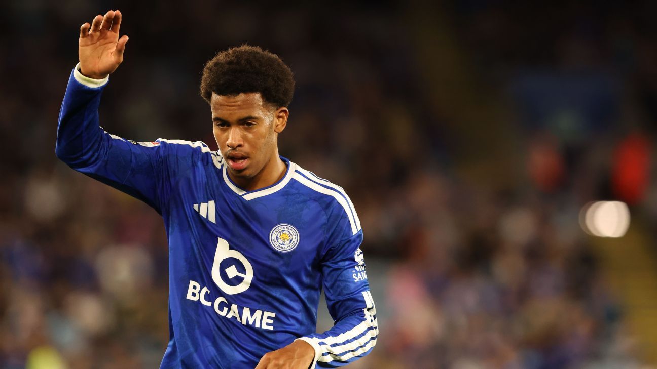 Man United still pursuing Leicester midfielder Louis Page - sources