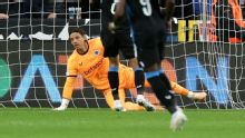 Los errores de Yann Sommer ante Aston Villa: Brujas se salvó de uno, pero el otro terminó en gol