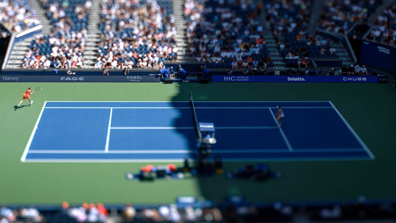 Noskova serves in shadow on key point due to roof delay