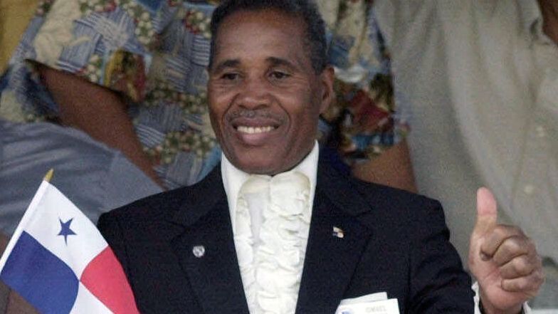 Hall of Fame Boxer Ismael Laguna Dies at 83