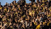 ¿Qué partidos deberá jugar Peñarol afuera del Campeón del Siglo por la sanción que recibió?