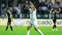 Gabigol brilha em noite de garçom, Santos vence Atlético-MG na Vila e se aproxima da semifinal da Sul-Americana