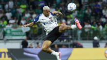 Deyverson revela sonho de se aposentar no Palmeiras e responde se comemoraria gol no ex-clube