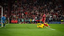 Bayern walst na rust over Bodø/Glimt heen, United heeft geen kind aan Sabah FC, grandioze comeback Lens