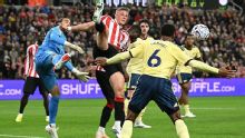 Premier League live updates: Arsenal take on Sunderland; Spurs' winless run continues
