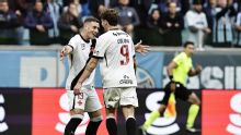 Vasco vira sobre o Grêmio em quatro minutos, 'respira' no Brasileirão e deixa rival colado no Z-4