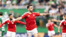 Internacional vence Chapecoense com golaço de Bruno Henrique e falha bizarra, mas segue no Z-4 do Brasileirão