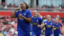 Chelsea get WSL season back on track by thrashing Man United