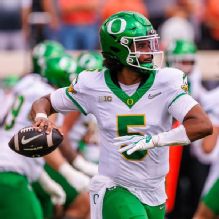 Dante Moore back at Ducks practice, status vs. Bruins TBD