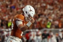 Texas rises to No. 1 in AP Top 25; Ohio State and Oregon tumble