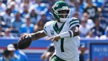Geno Smith praised for "quarterback efficiency' in Jets re-debut
