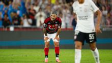 Jardim admite Arrascaeta 'abaixo' no Flamengo e brinca: 'Contra mim sempre fazia gols e agora não está fazendo'