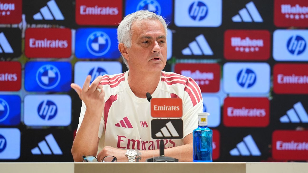 Mourinho questions Barça, Atlético penalty calls