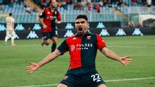Johan Vásquez anotó para dar a Genoa el pase en Coppa Italia