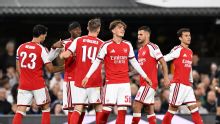 Con doblete del juvenil Dowman, Arsenal derrotó a Ipswich Town en la Copa de la Liga de Inglaterra