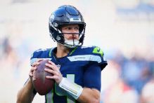 Seahawks rule QB Sam Darnold (glute) out vs. Cardinals
