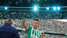 James Rodríguez vivió una noche especial: homenaje y aplausos en El Campín