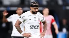 Neto diz que mandaria Diniz embora hoje e perde a paciência com Memphis: 'Pior pênalti da história do Corinthians'