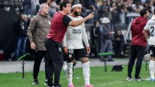 Diniz defende Memphis e diz como vestiário do Corinthians reagiu a pênalti: 'Deve se sentir a pior pessoa do mundo'