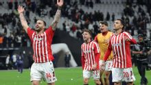 Depay misses late penalty, Estudiantes advance to Libertadores semis after 17 years