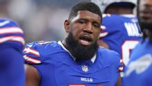 Bills' top DT Ed Oliver inactive after injuring hip in warmups