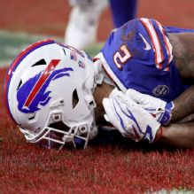 Bills rule out D.J. Moore after WR suffers shoulder injury