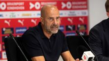 Bosz blij voor Van Bommel, maar ook verbaasd over KNVB: "Bijzonder dat Til niet gebeld is dat hij niet bij Oranje zit"