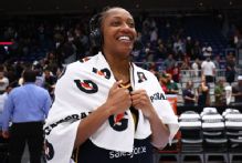 Kelsey Mitchell sets WNBA season scoring record, fêted by Fever