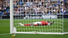 Arsenal é destruído pelo Brighton, sofre 1ª derrota na Premier League e vê City assumir liderança