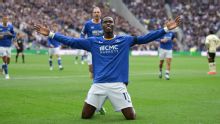Thierno Barry strikes for Everton to sink 10-man Ipswich