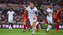 Lautaro Martínez metió un doblete y rescató a Inter ante Roma