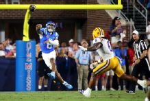 Ole Miss, Chambliss spoil Kiffin's return to Oxford, upset LSU