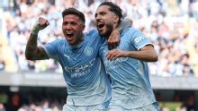 City leva hat-trick, mas vence Sunderland em jogo insano de 8 gols e se isola na liderança da Premier League